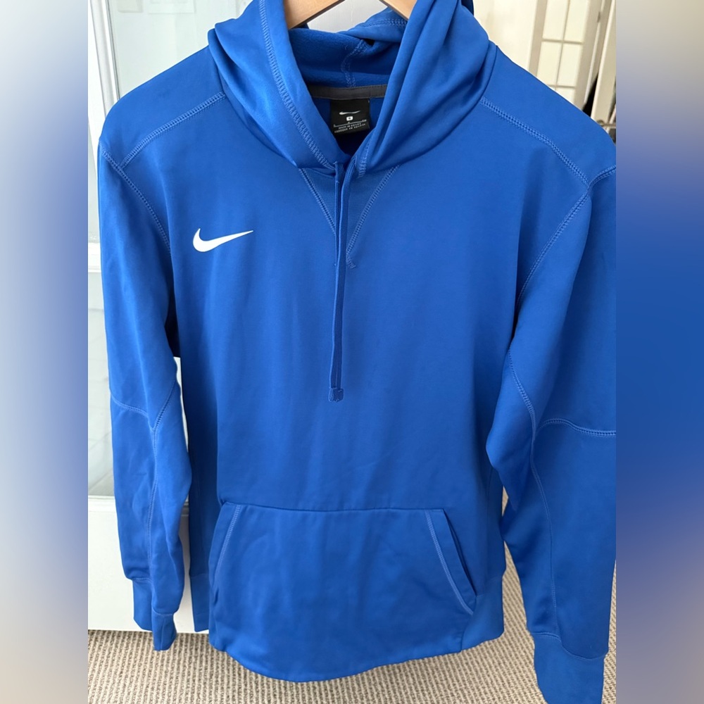 Nike Hoodie (Like New)